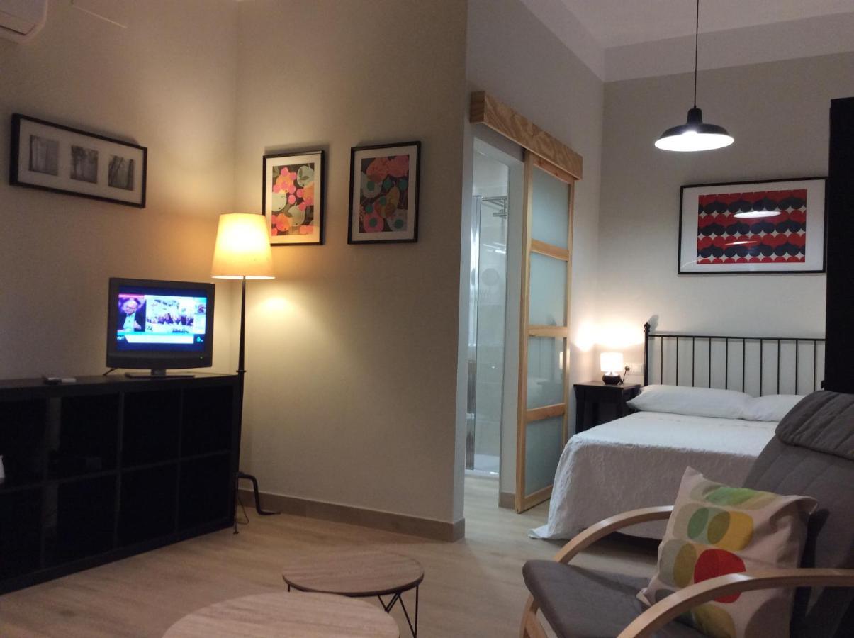 Apartamentos Turisticos Casa De Los Balcones Чипиона Экстерьер фото