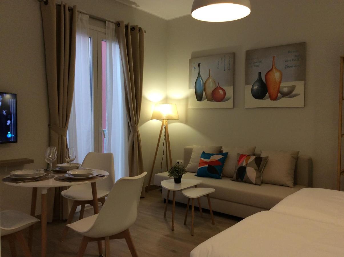 Apartamentos Turisticos Casa De Los Balcones Чипиона Экстерьер фото