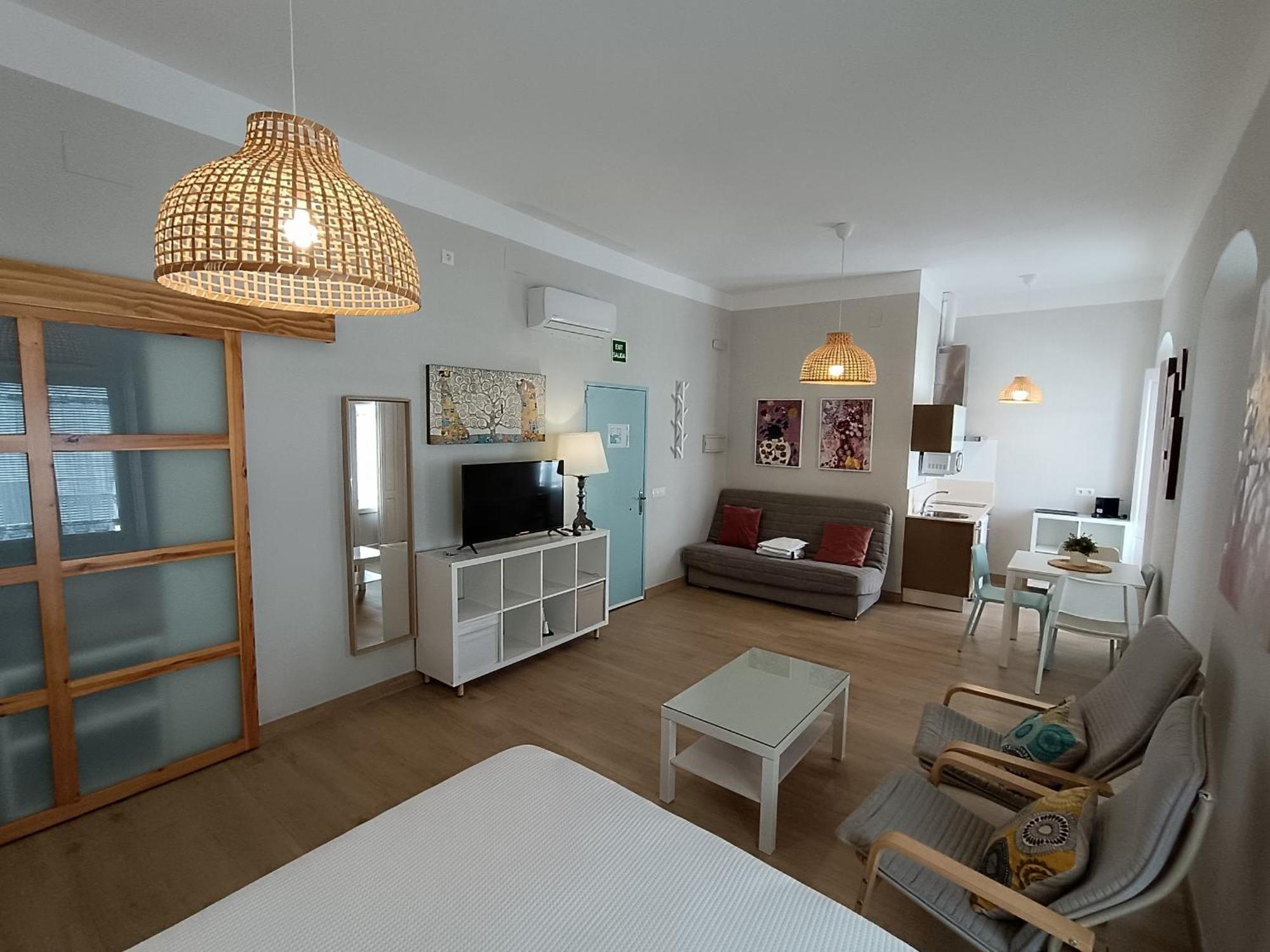 Apartamentos Turisticos Casa De Los Balcones Чипиона Экстерьер фото